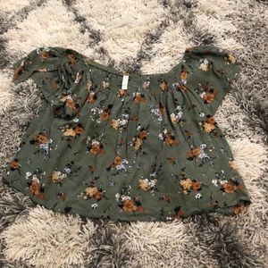 Green flower off the shoulder shirt, size small